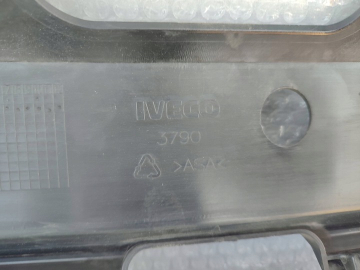 CALANDRE GRILLE RADIATEUR PARE-CHOCS IVECO DAILY 6TH GEN LIFT RESTYLAGE