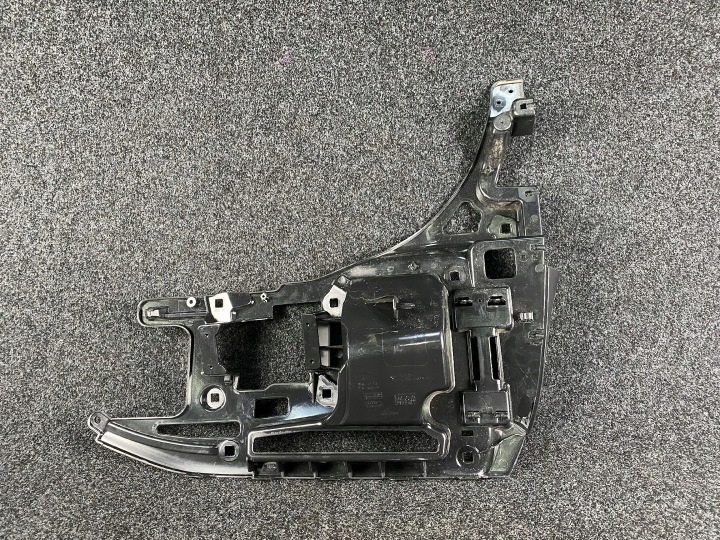 BMW I3 GLISSIÈRE FIXATION GARDE-BOUE DROIT ARRIÈRE ARRIÈRE 51137296754