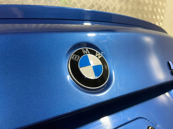 BMW M5 COUVERCLES DE COFFRE COUVERCLES DE COFFRE