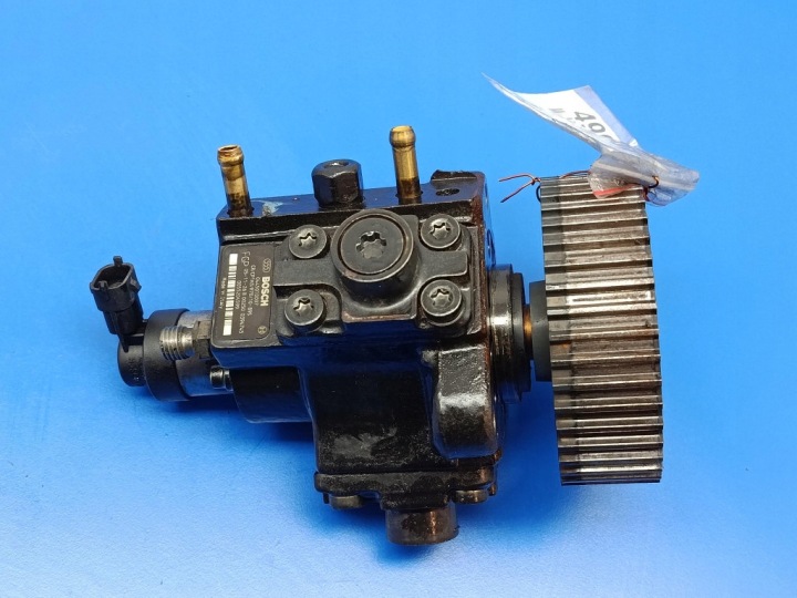OPEL ZAFIRA B 1.9CDTI POMPE INJECTION 0055204599 BOSCH 0445010097