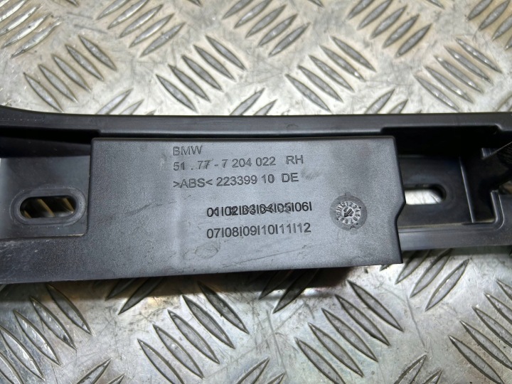 GLISSIÈRE BAGUETTES SEUIL DROIT BMW 5 F10 F11 2012 7204022