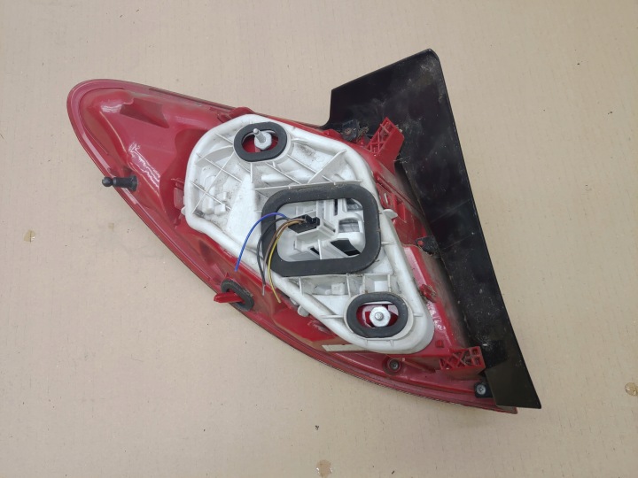 PHARE DROITE ARRIÈRE ARRIÈRE OPEL MERIVA B II 2 ANNÉE 2010-2013