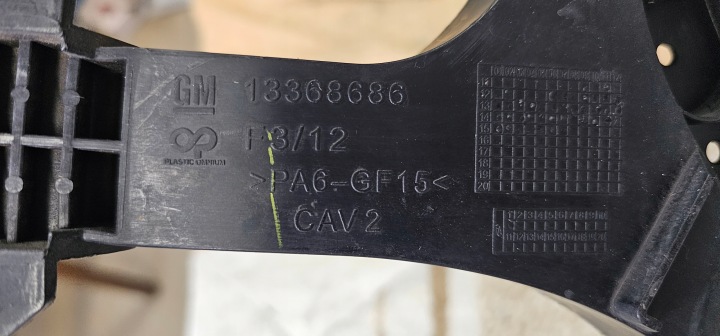 RENFORCEMENT INFÉRIEUR PARE-CHOCS AVANT OPEL ASTRA J IV LIFT