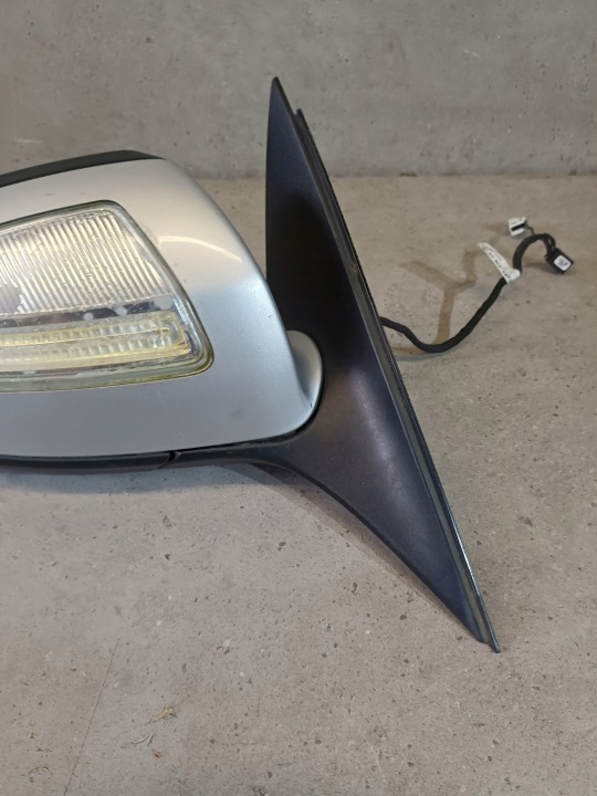 RÉTROVISEUR DROIT 11PIN MERCEDES C-KLASA W204 NR. A2048102819