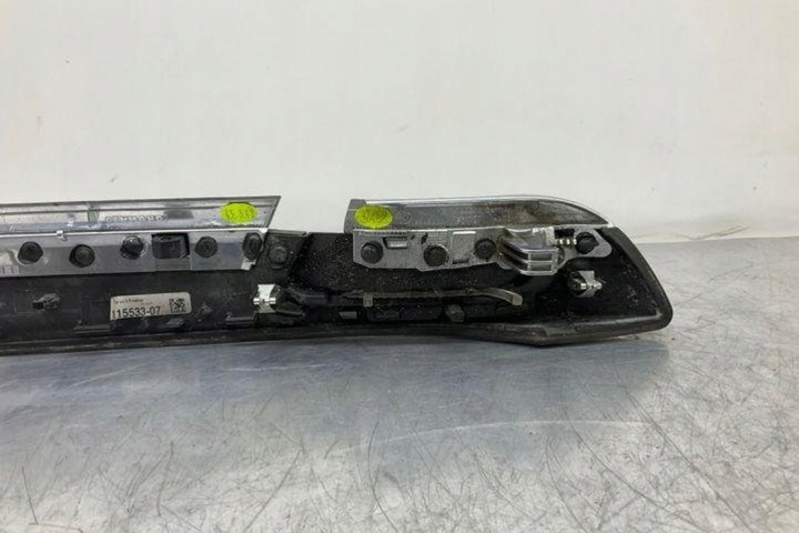 AUTRE PIÈCES WYKONCZENIA BMW 7 (F01, F02) 9115533 3.0L DIESEL 180KW 2009