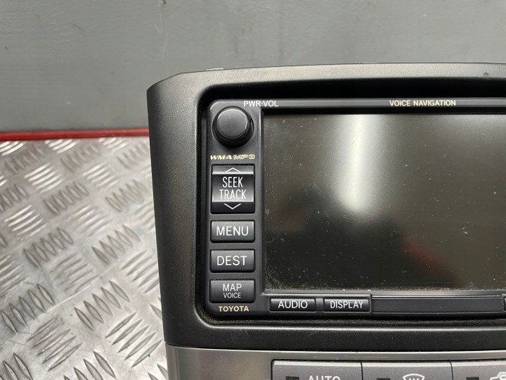 PANNEAU COMMANDE RADIO NAVI CLIMATISATION 08662-00910 TOYOTA AVENSIS T25 LIFT