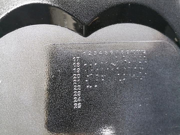 MOULURE CACHE COUVERCLES DE COFFRE AUDI RSQ8 SQ8 Q8 4M8 18- ARRIÈRE