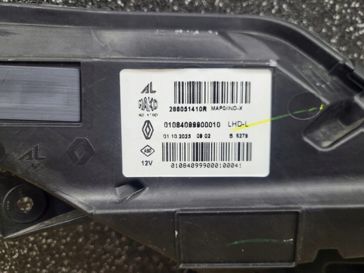 FEUX VERS CONDUITE DIURNE AVANT CÔTÉ GAUCHE RENAULT CLIO V 266051410R