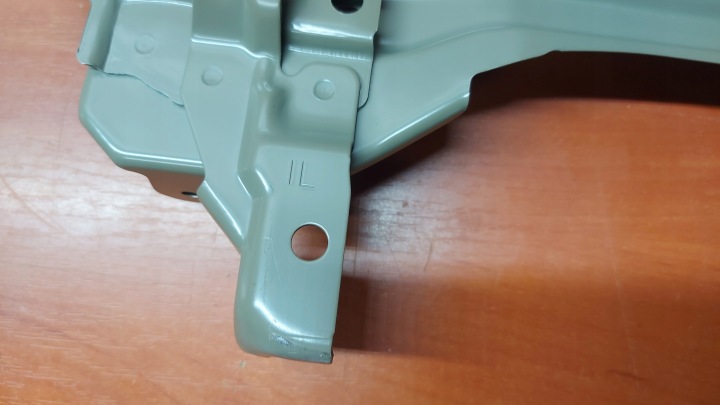 SUPPORT PION RENFORCEMENT COURROIE GAUCHE AVANT AVANT TOYOTA COROLLA E21 19-