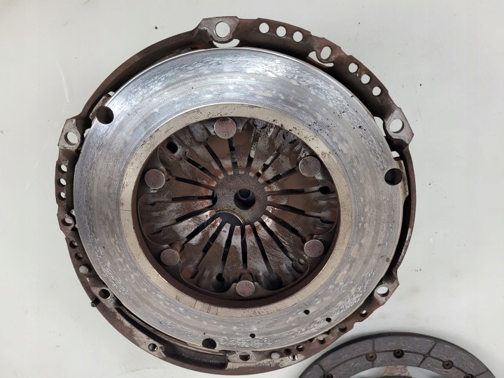 EMBRAYAGE VOLANT BIMASSE DISQUE COLLIER 1.5 D OPEL GRANDLAND PEUGEOT CITROEN