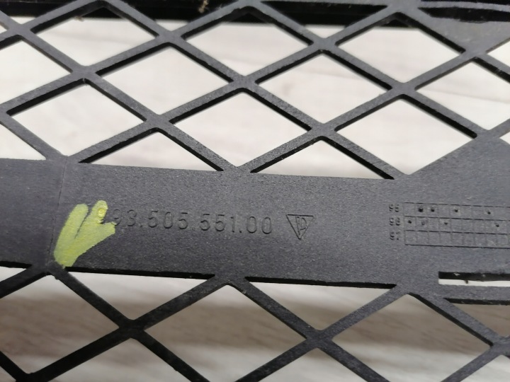 PORSCHE 911 993 CARRERA GRILLE AVANT 99350555100