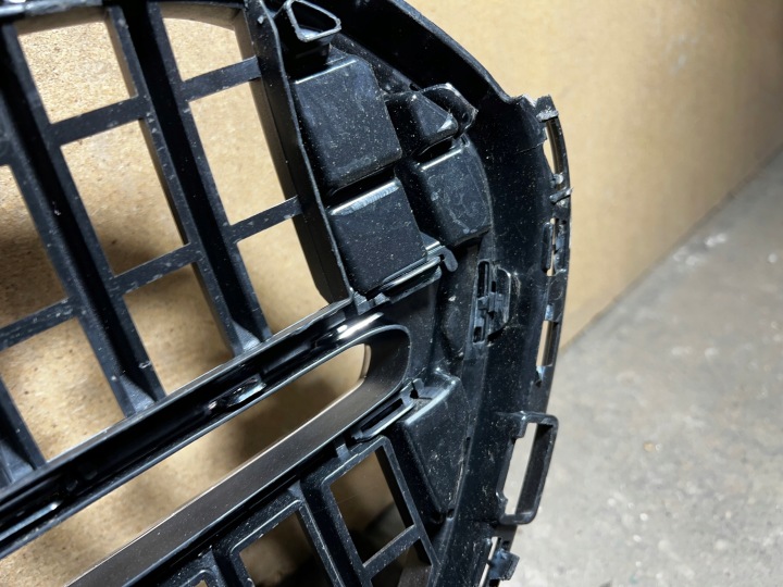 MERCEDES GLC 254 X254 GRILLE CALANDRE PARE-CHOCS A2548881400