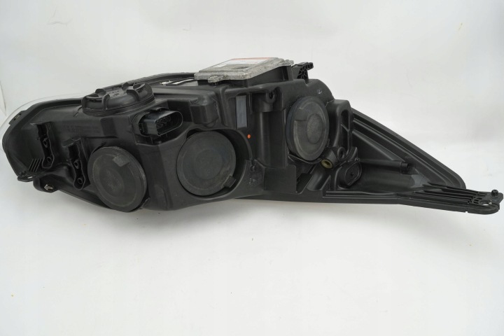 PHARE AVANT GAUCHE FORD FOCUS MK3