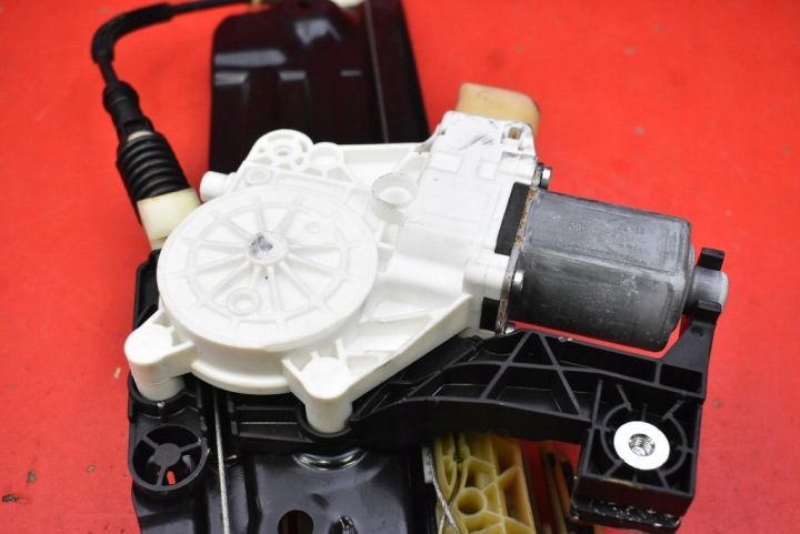 ÉLÉVATEUR VITRES GAUCHE ARRIÈRE 7182095-F01-S BMW F01 08-12