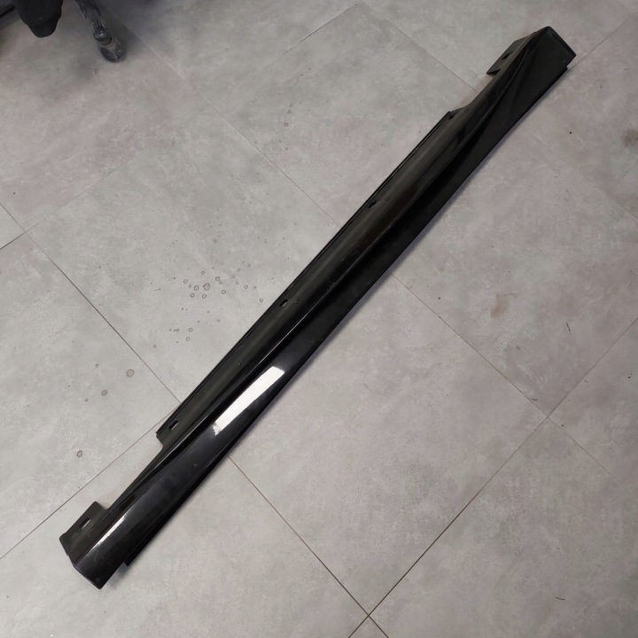 INFINITI Q30 MOULURE SEUIL SEUIL DROITE 768505DA1A