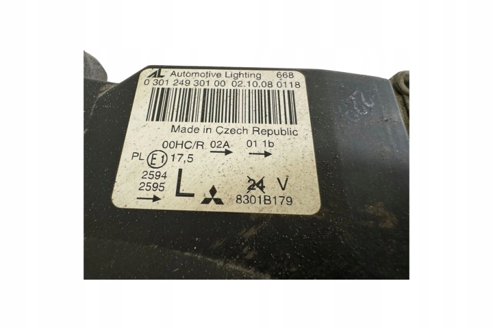 PROJECTEUR MITSUBISHI COLT 8301B179