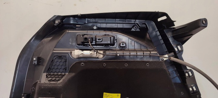 VOLKSWAGEN TIGUAN 2021 COLLECTEUR GARNITURE COUVERCLES DE COFFRE