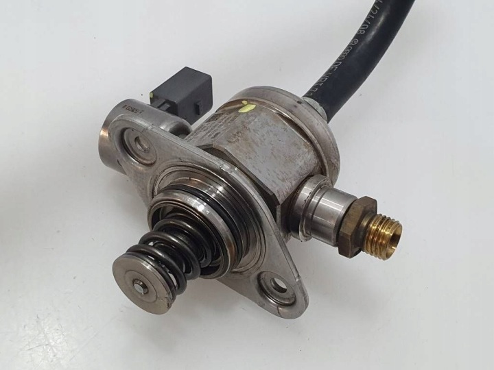 AUDI A3 S3 8P POMPE INJECTION HAUTE PRESSION 1.8TSI 06H127025P