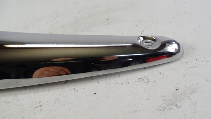 N248 TRIUMPH ROCKET 3 III 04+ CHÂSSIS PROTECTION ARRIÈRE MOULURE FIXATION GARDE-BOUE