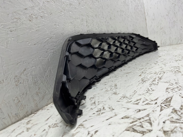 GRILLE CALANDRE CENTRALE PARE-CHOCS AVANT VW TAIGO 21- 2G7853671A