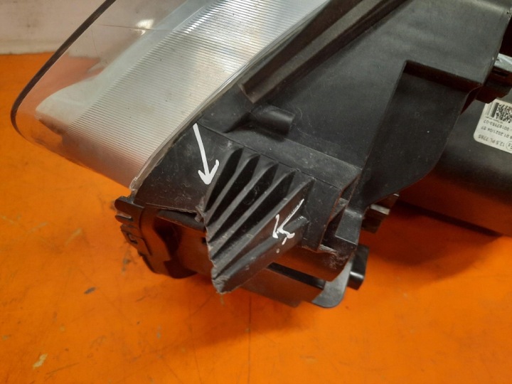 TOYOTA PROACE II 16- PROJECTEUR DROIT AVANT PHARE DROITE 9808581180-00