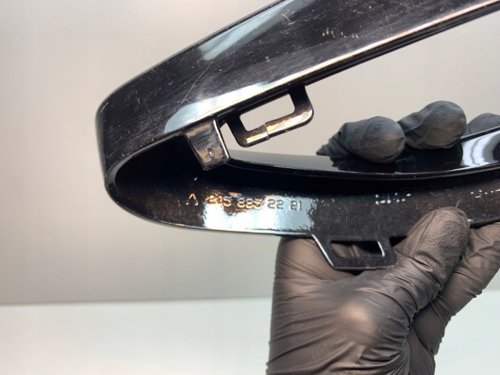MERCEDES W205 AMG CHÂSSIS PROTECTION EMBOUT ÉCHAPPEMENT NOIRE GAUCHE ARRIÈRE A2058852221