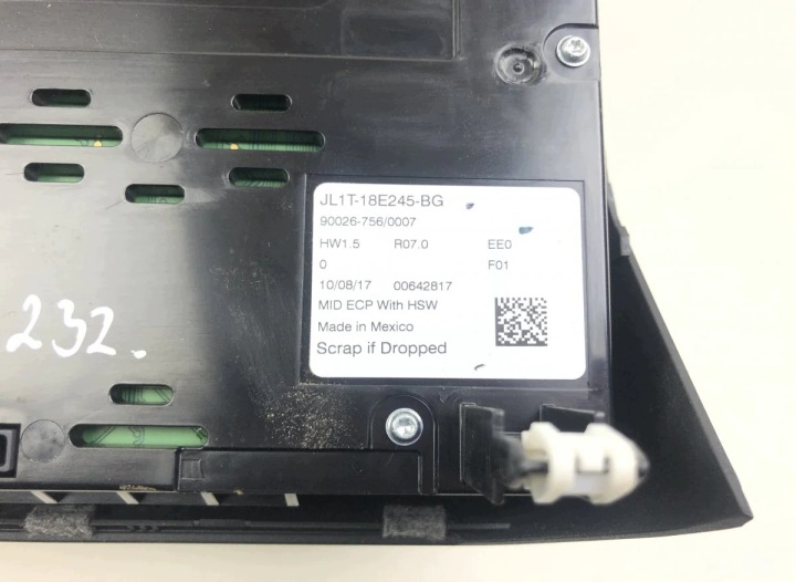 JL1T18E245BG HEATER CONTROL PANNEAU FORD EXPEDITION IV (2017-)