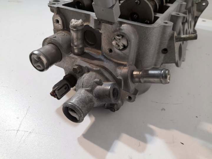 TOYOTA YARIS CULASSE MOTEUR 229800-0280