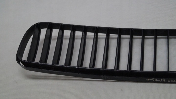 GRILLE PARE-CHOCS SKODA FABIA I