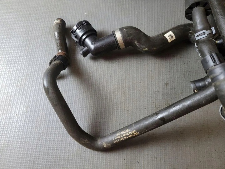 AUDI TUYAU FIL EAU 80A121054A