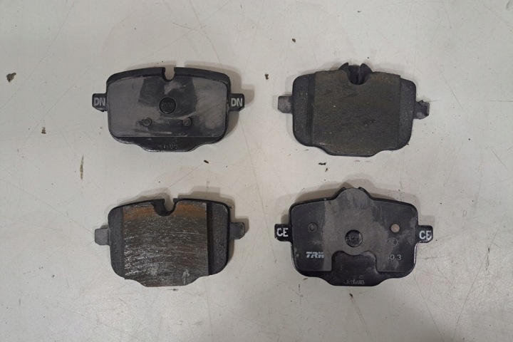 KIT ARRIÈRE DISQUE DE FREIN FREINS BMW 5 (G30) 6896673 4.4L GASOLINE 340KW