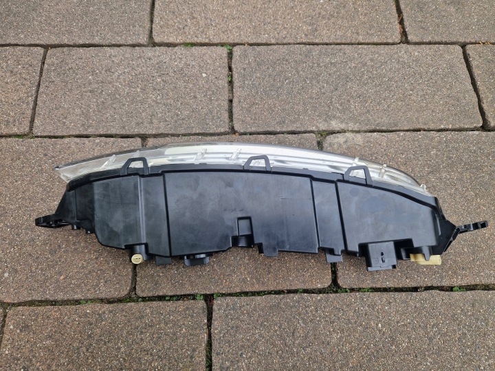 C4 PICASSO II LANTERNE LED FJD GAUCHE ORIGINAL 9822653980 2013