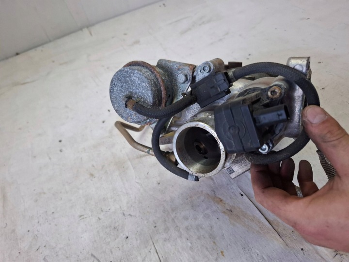 OPEL INSIGNIA B 2.0T TURBOCOMPRESSEUR 12674684