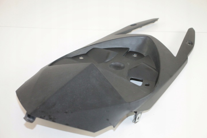 BMW AVEC 1000 R K47 13-16 PASSAGE DE ROUE REMPLISSAGE PLASTIQUE