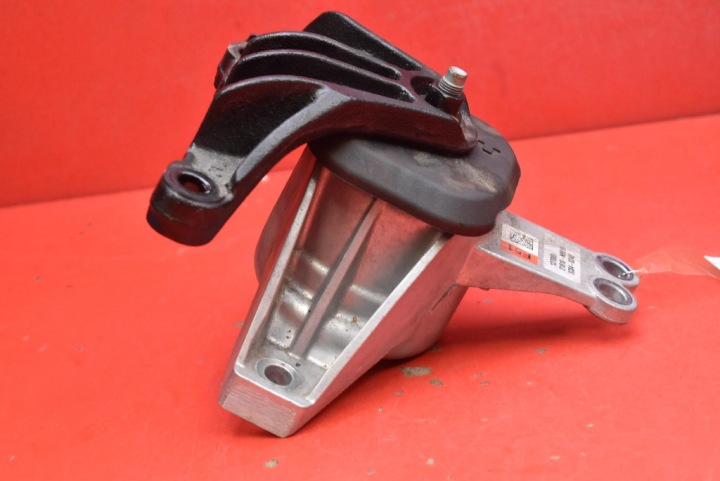 POIGNÉE COUSSIN MOTEUR 21810-N9510 KIA SPORTAGE 5 V 1.6 T-GDI 150 KM
