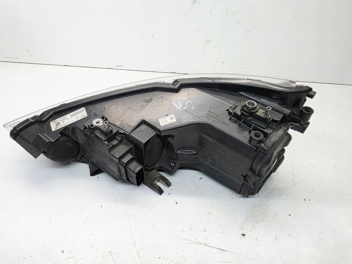 PROJECTEUR PHARE DROIT AVANT AUDI A1 8X 8X0941004A UK