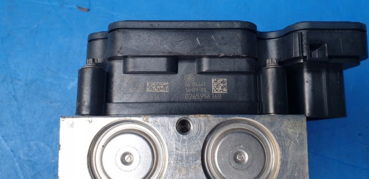 POMPE ABS ESP DE FREIN MASERATI GHIBLI M157 670031589