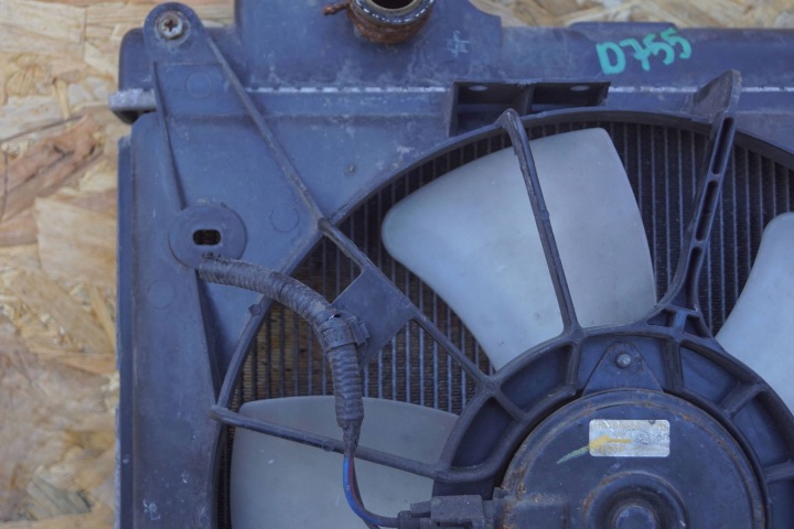 SUZUKI ALTO NISSAN PIXO 1.0 RADIATEUR VENTILATEUR (D755)