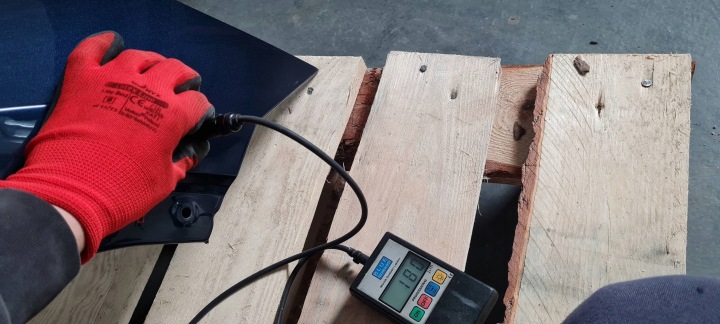 SQ8 4M RSQ8 Q8 AILE DROIT AVANT AVANT LJ5L ORIGINE 24R 4M8821106A