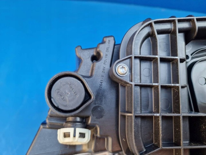 NEUF ORIGINALE PHARE AVANT PROJECTEUR VOLVO FH5 2021+