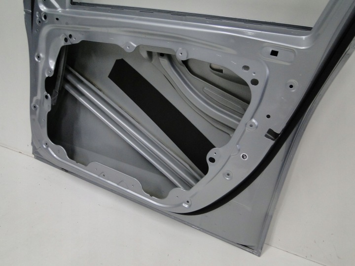 MERCEDES PORTES AVANT DROIT ARGENTÉ AVANT C CLASSE 206 W206 S206