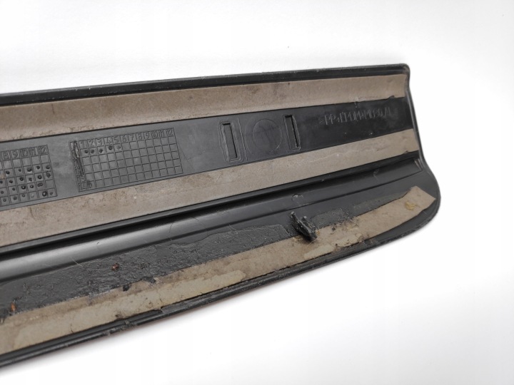 AUDI Q7 S-LINE MOULURE REVÊTEMENT SEUIL GAUCHE AVANT 4L0853373F
