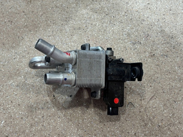 RADIATEUR CLIMATISATION HYUNDAI IONIQ 5 25670GI000