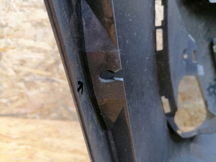 PARE-CHOCS AVANT AVANT OPEL CORSA D LIFT 2011-2014R