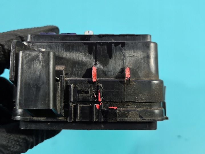 BOÎTE FUSIBLES KIA CARNIVAL II 05-14 91950-4D050