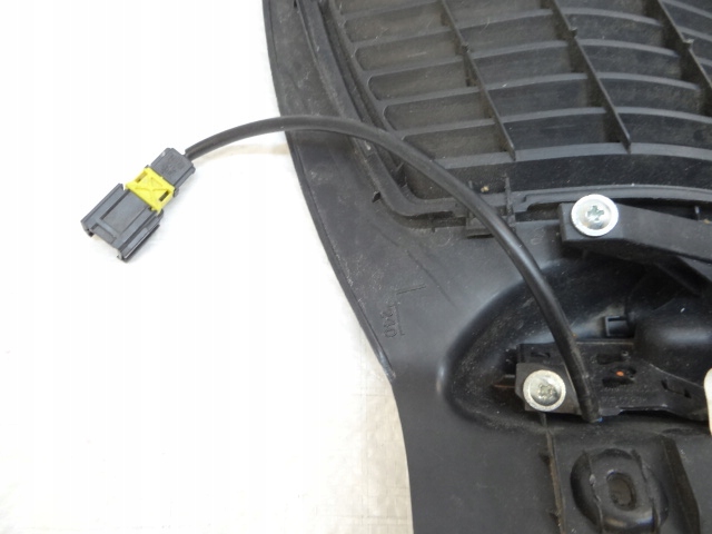 PEUGEOT 207 CC GAUCHE COLLECTEUR PROTECTION COUVERCLES DE COFFRE 9656656377