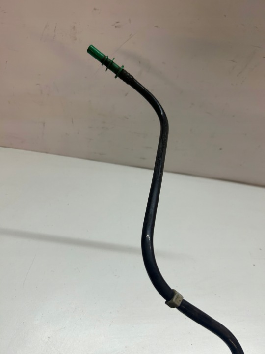 TUYAU CANALISATIONS DE RETOUR CARBURANTS OPEL VIVARO TRAFIC PRIMASTAR 8200505325