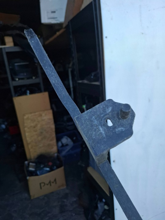 POUTRE AVANT INFÉRIEURE RENFORCEMENT KIA NIRO 16-22R. EN TRÈS BON ÉTAT ÉTAT ORIGINAL 86571-Q4000