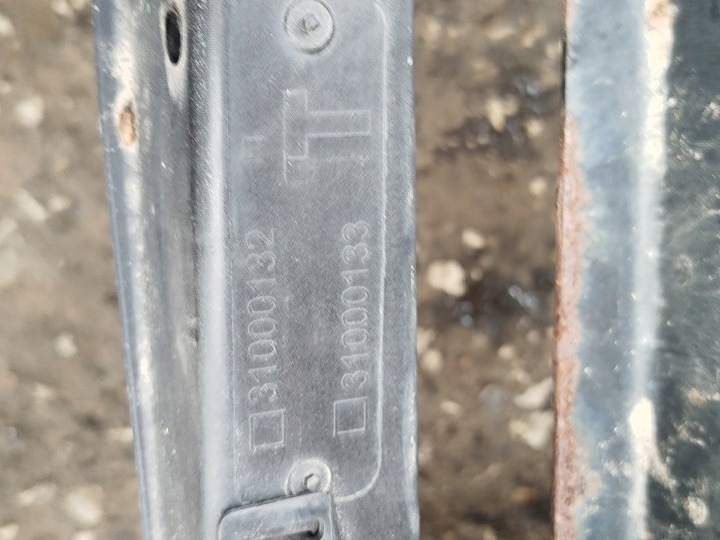 PANNEAU AVANT RENFORCEMENT POUTRE VW GOLF 5 V