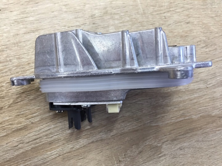 MODULE LED FJD CLIGNOTANT DROIT 63117466110 VERS BMW X3 M F97 G01 7466110